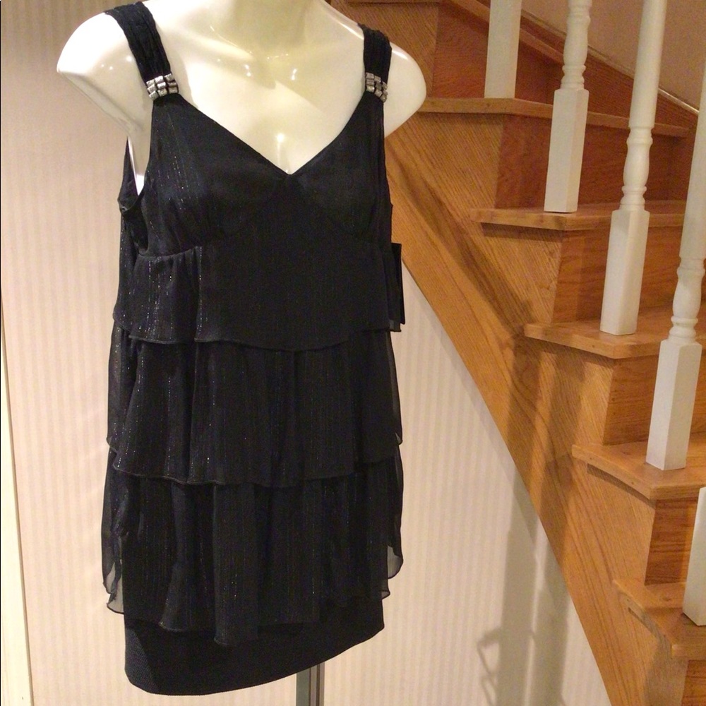 ⭐️HOST PICK⭐️NWT Black ruffle sheer layers top with rhinestones on front…